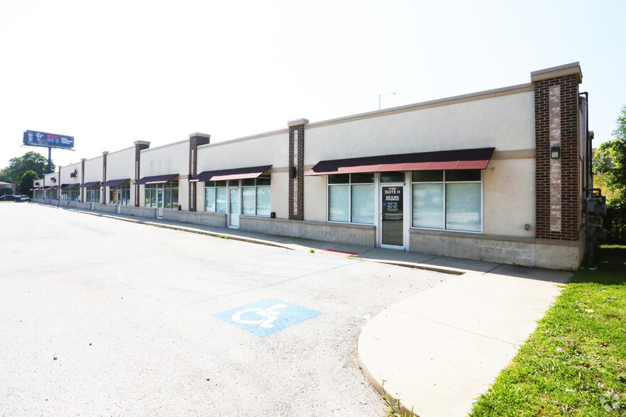 17100 S Dixie Hwy, Hazel Crest, IL for sale - Building Photo - Image 3 of 10