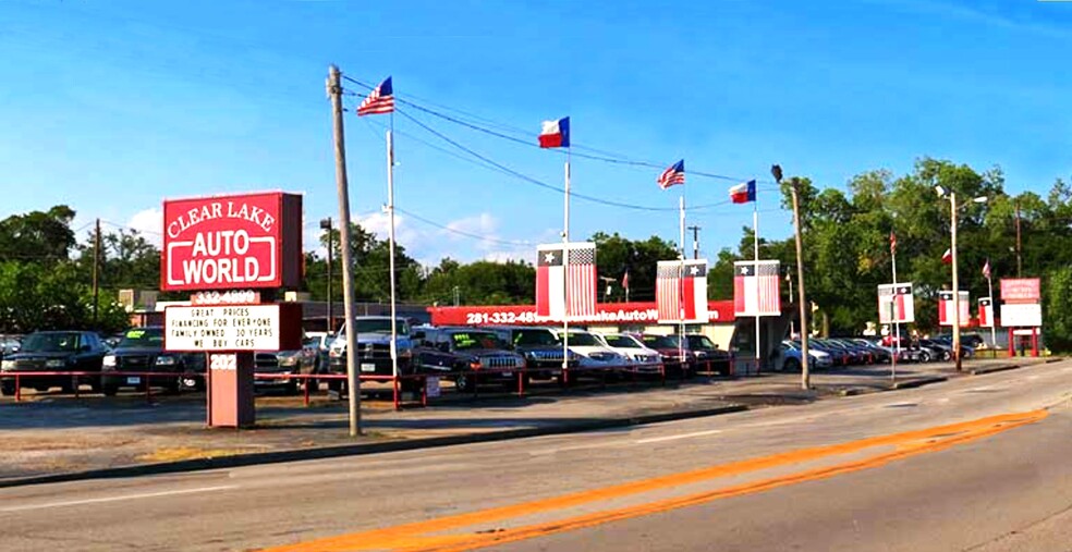 202 E Main St, League City, TX for sale - Building Photo - Image 1 of 6