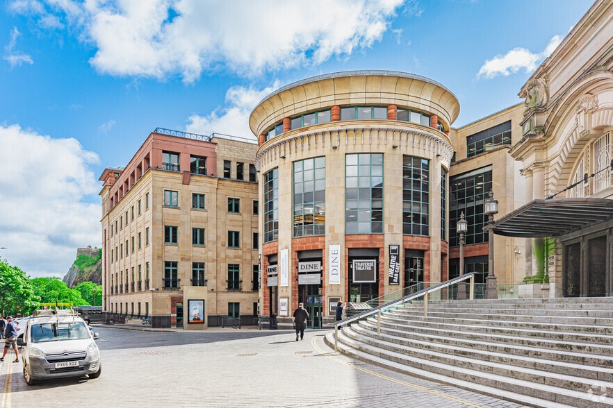 20 Castle Ter, Edinburgh to rent - Building Photo - Image 1 of 3