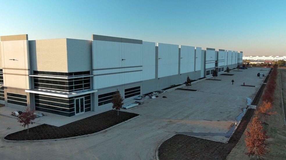 ICC-35, Denton, TX to rent - Building Photo - Image 3 of 8