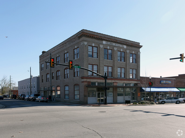 138 Main St, Raeford, NC for sale - Primary Photo - Image 1 of 1