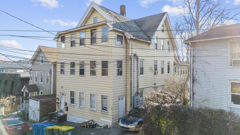 13 Summit St, Waterbury, CT for sale - Primary Photo - Image 1 of 1