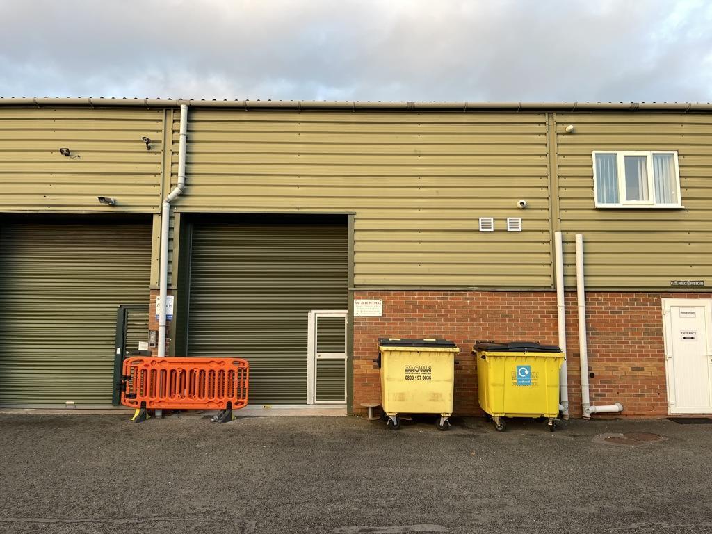 Unit 8B Brownhills Business Park, Canal Lane, Stoke On Trent to rent Primary Photo- Image 1 of 9