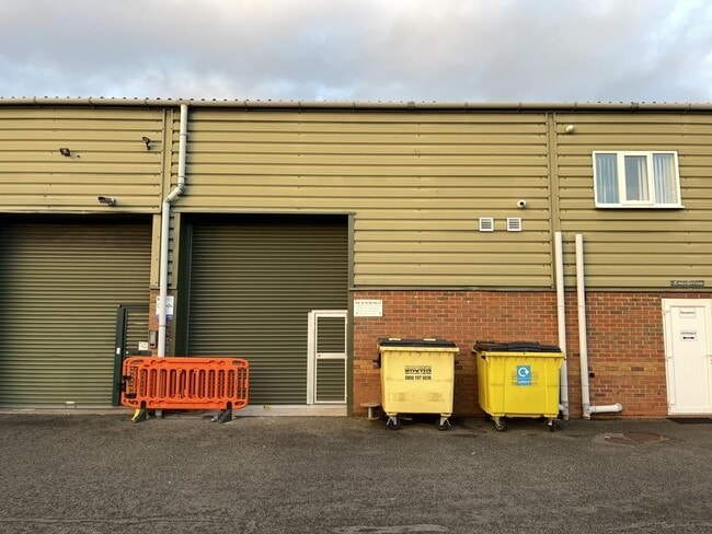 More details for Unit 8B Brownhills Business Park, Canal Lane, Stoke On Trent - Industrial to Rent