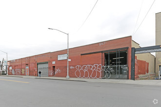 Industrial in Brooklyn, NY for sale Primary Photo- Image 1 of 1