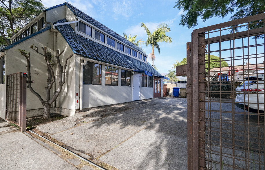 7 Ashley Ave, Santa Barbara, CA for sale - Building Photo - Image 3 of 6