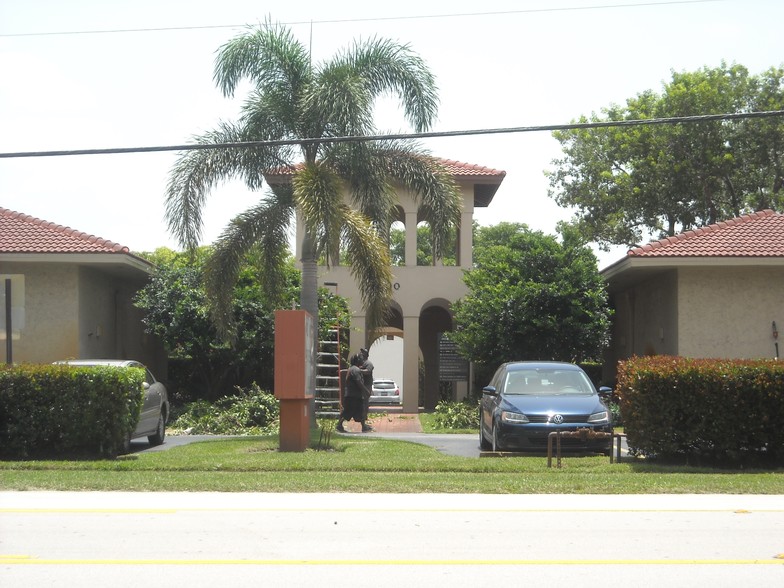 7390 NW 5th St, Plantation, FL for rent - Building Photo - Image 2 of 4