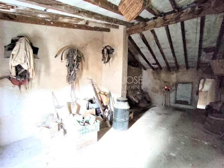 Industrial in Algueña for sale - Building Photo - Image 3 of 4