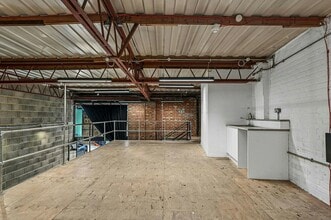 1-12 Sybil Mews, London to rent Interior Photo- Image 1 of 3
