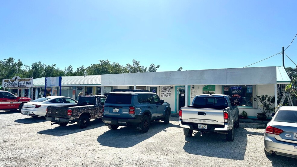 30200 Overseas Hwy, Big Pine Key, FL for sale - Building Photo - Image 3 of 7