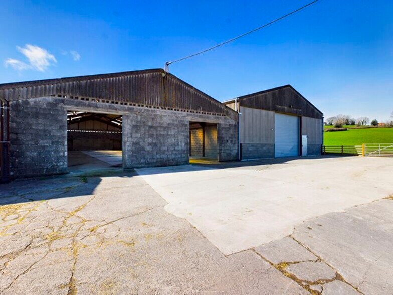 Castell y Waun Farm, Carmarthen for sale - Building Photo - Image 1 of 1