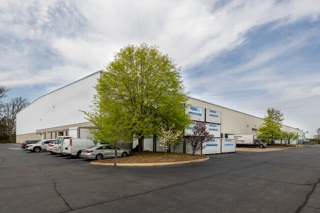 More details for 8422 Wellington Rd, Manassas, VA - Industrial to Rent