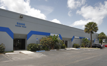 5000 Oakes Rd, Davie, FL for sale Building Photo- Image 1 of 1