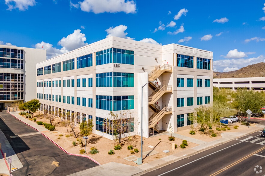 9250 N 3rd St, Phoenix, AZ for rent - Building Photo - Image 2 of 3