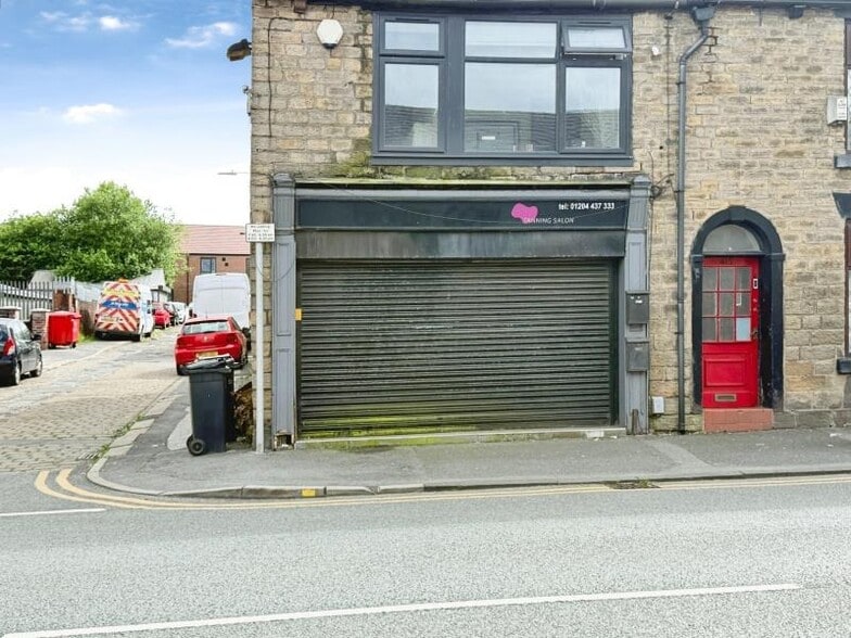413 Halliwell Rd, Bolton to rent - Building Photo - Image 3 of 3