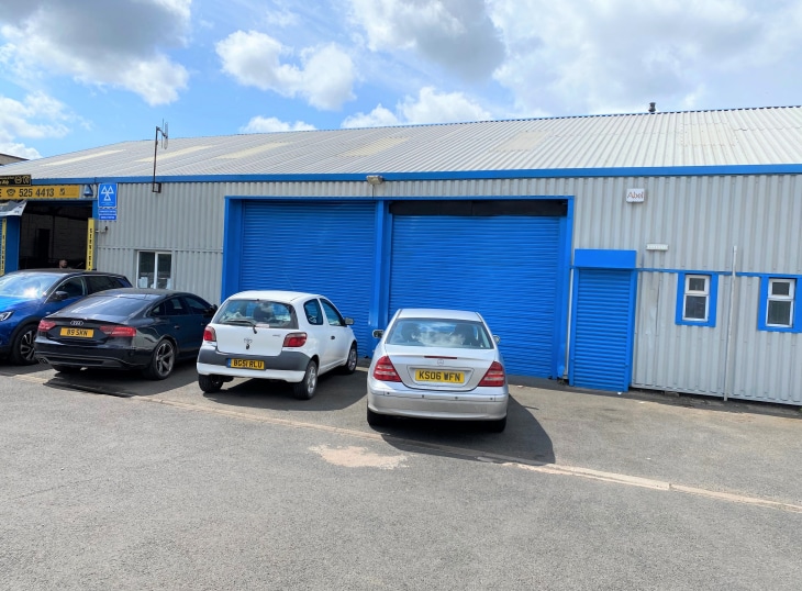 Brandon Way, West Bromwich to rent - Building Photo - Image 3 of 3