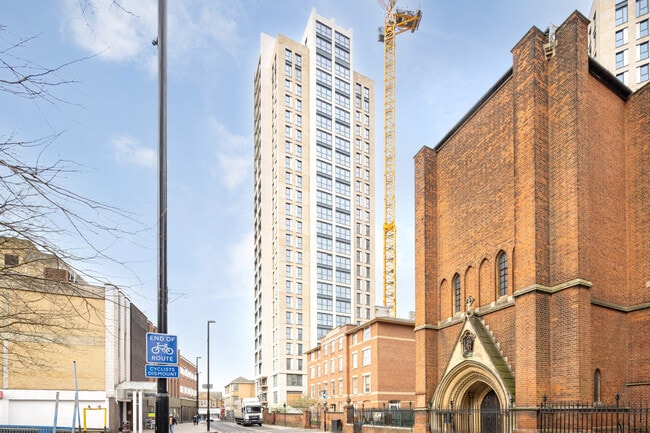 More details for 6-44 Station Rd, Croydon - Retail to Rent