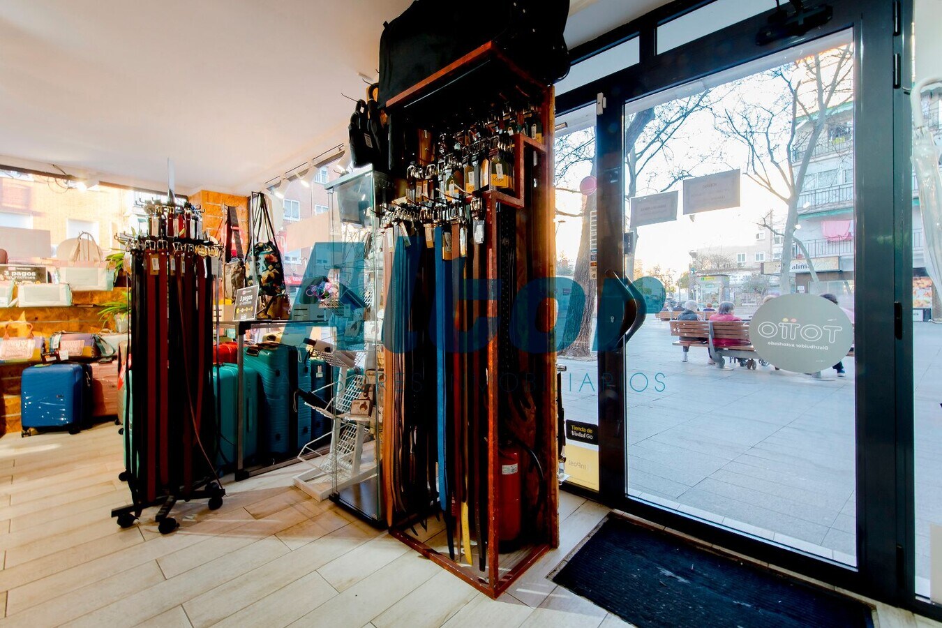 Alcorcón, MAD 28922 -  -  - Interior Photo - Image 2 of 8