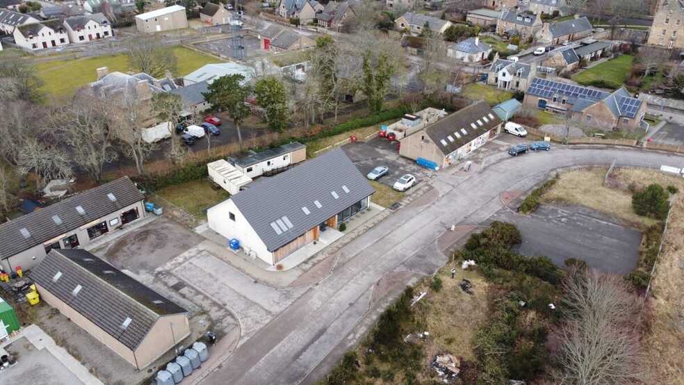 3 The Mdws, Dornoch for rent - Aerial - Image 2 of 2