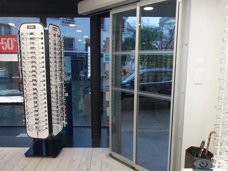 Retail in Douarnenez for sale - Building Photo - Image 1 of 5