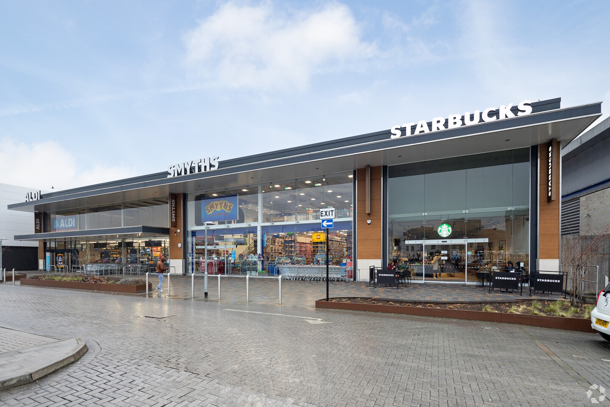 330 Purley Way, Croydon for sale Primary Photo- Image 1 of 1