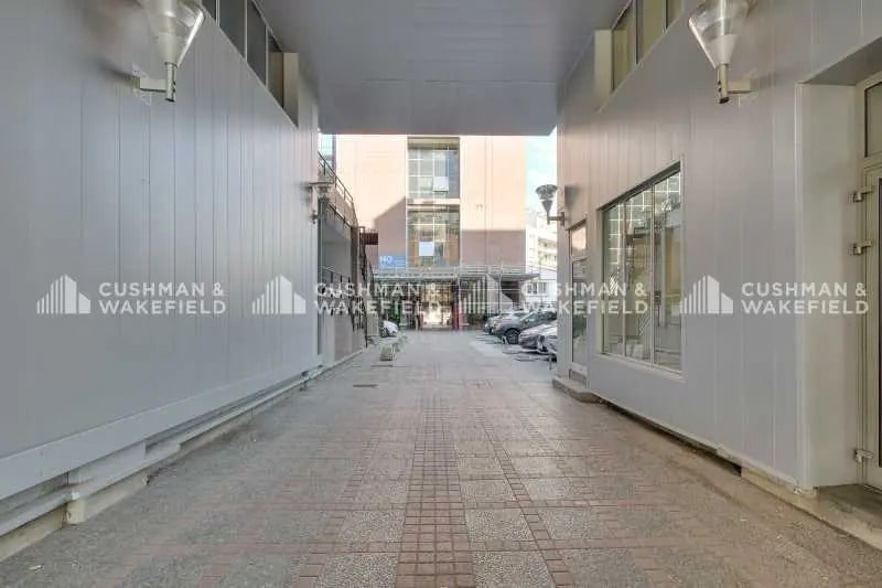 Office in Boulogne-Billancourt to rent Building Photo- Image 1 of 9