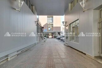 Office in Boulogne-Billancourt to rent Building Photo- Image 1 of 9