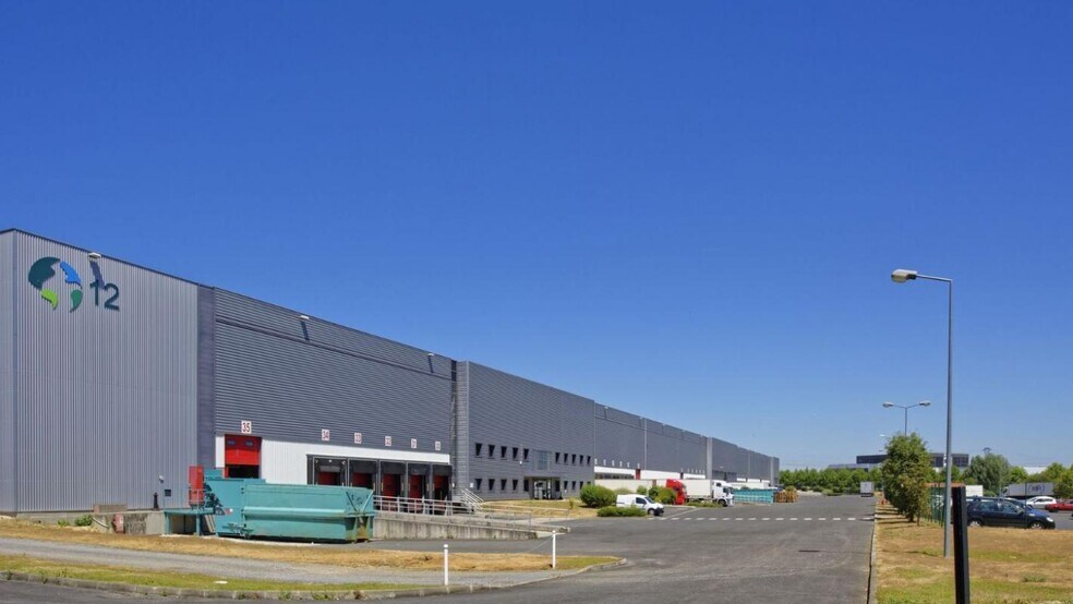 Industrial in Mitry-Mory to rent - Building Photo - Image 3 of 7