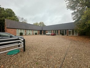 Church Ln, Solihull to rent Building Photo- Image 1 of 2