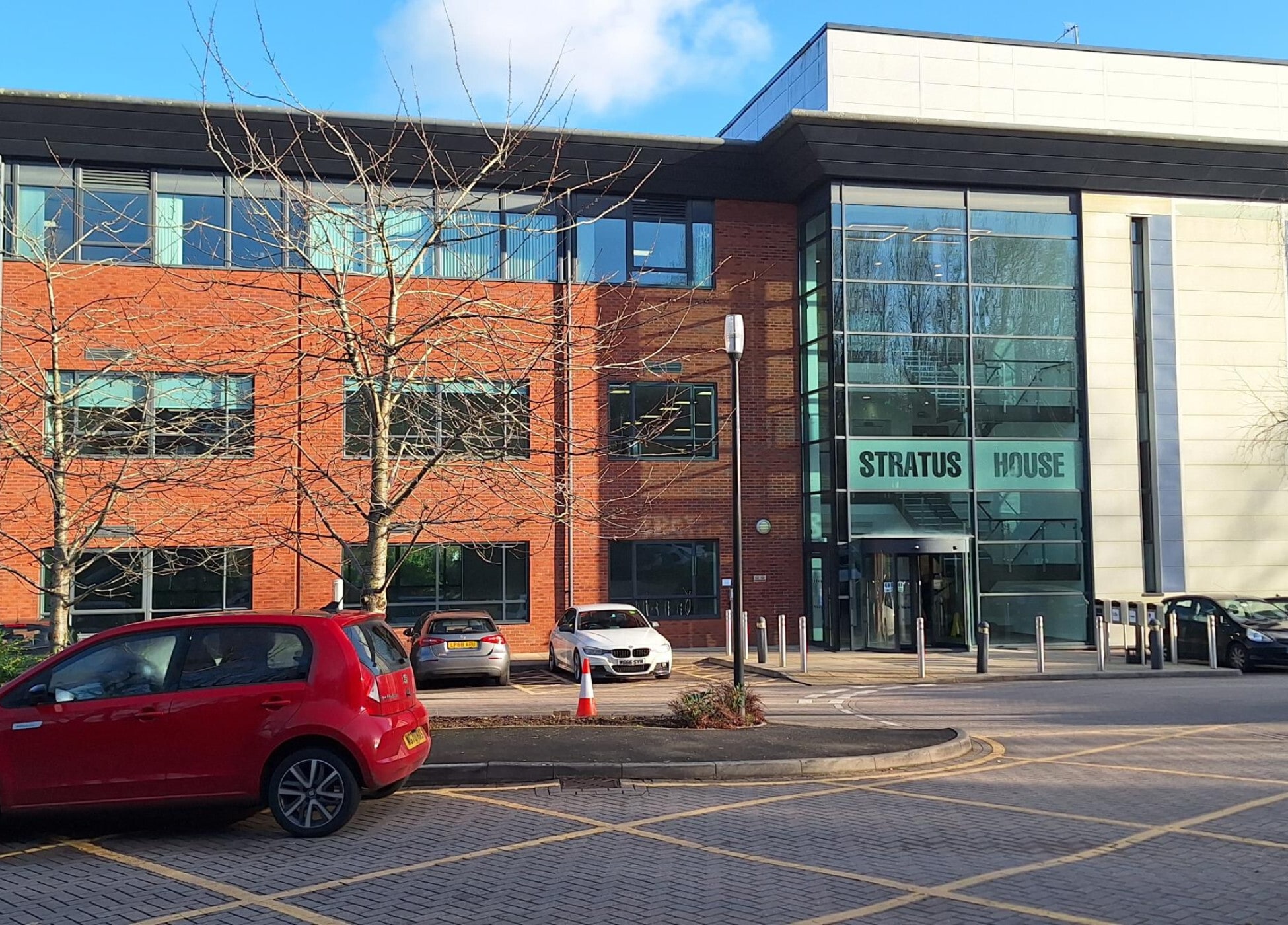 Emperor Way, Exeter to rent Building Photo- Image 1 of 3