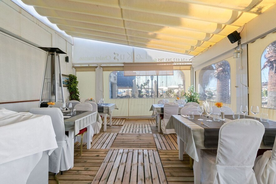 Lloc Puerto Deportivo, 4, Torrevieja, Alicante to rent - Building Photo - Image 3 of 25