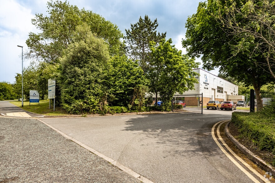 Tudor Rd, Runcorn to rent - Building Photo - Image 3 of 6