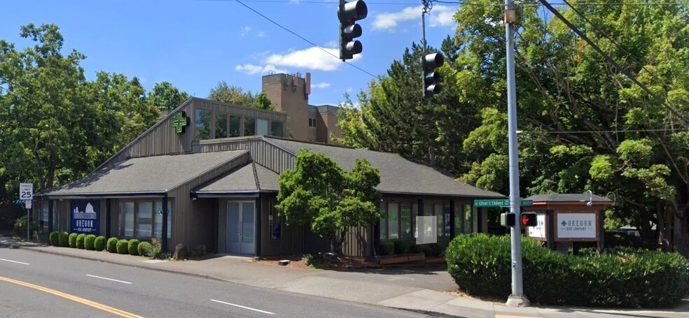 4509-4511 SE Cesar E Chavez Blvd, Portland, OR for sale - Building Photo - Image 3 of 7