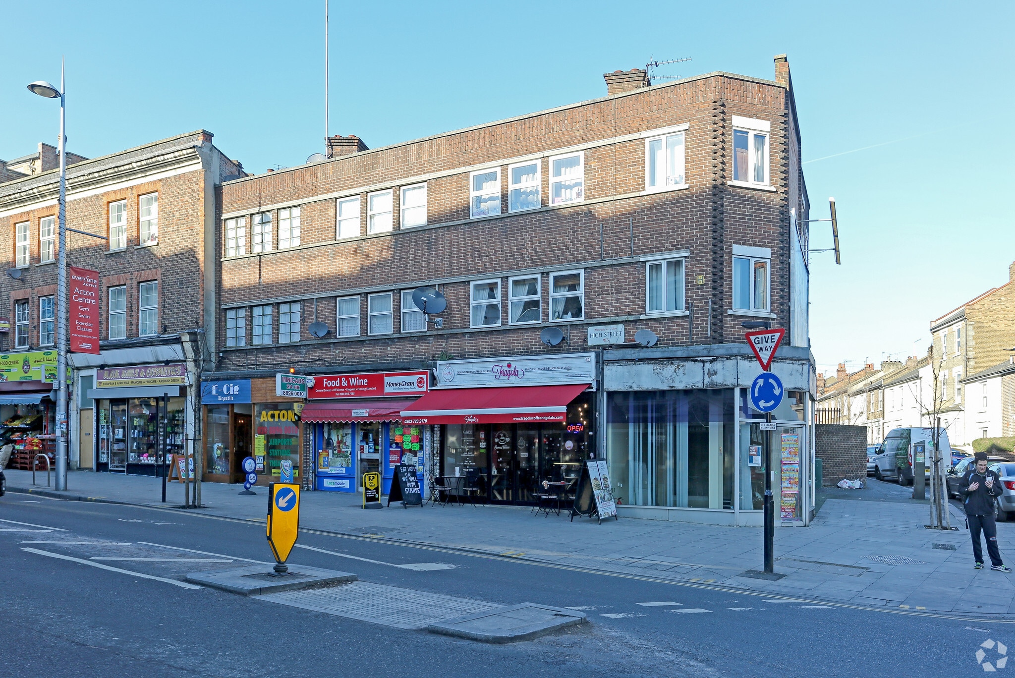 54 High St, London to rent Primary Photo- Image 1 of 4