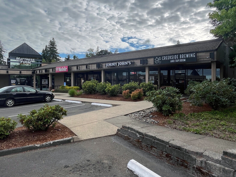 8610-8840 SW Hall Blvd, Beaverton, OR for rent - Building Photo - Image 1 of 9