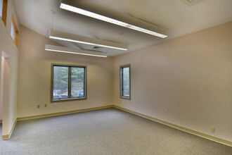 1000 Main St, Acton, MA for rent Interior Photo- Image 2 of 4