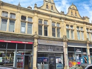 11 Corporation St, Dewsbury to rent Building Photo- Image 2 of 7