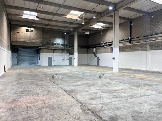 Light Industrial in Sarcelles to rent Interior Photo- Image 1 of 5