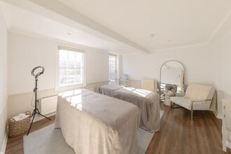 81-83 Walton St, London to rent Interior Photo- Image 2 of 8