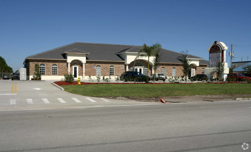 Office in Melbourne, FL for sale - Primary Photo - Image 1 of 1