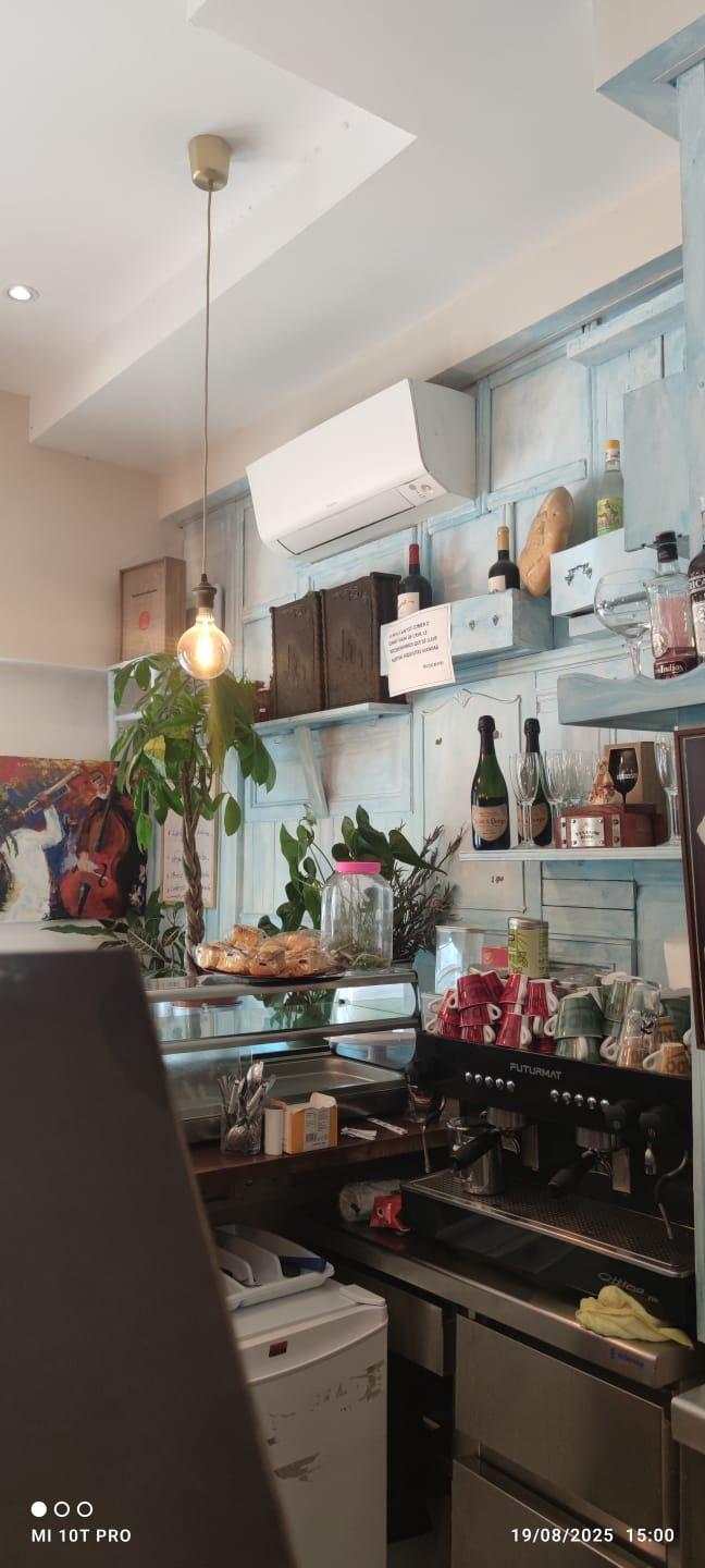 Retail in Madrid, Madrid to rent Interior Photo- Image 1 of 6