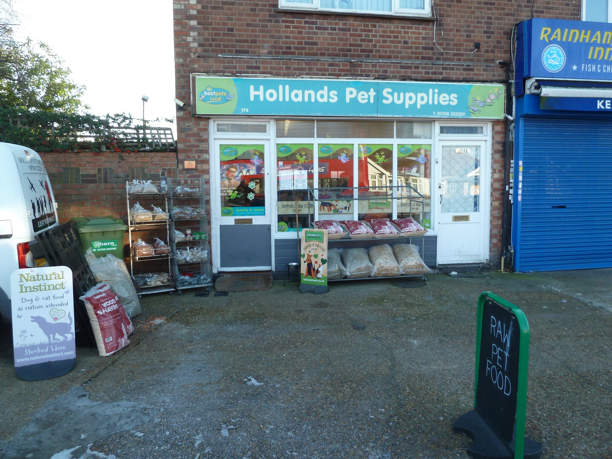 174 South End Rd, Rainham for sale Primary Photo- Image 1 of 1