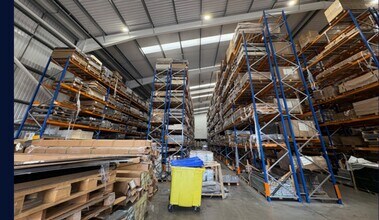 Manchester Rd, Manchester to rent Interior Photo- Image 1 of 2