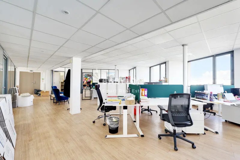 Office in Boulogne-Billancourt to rent - Interior Photo - Image 3 of 13