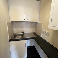 1 Hirzel St, Guernsey to rent Interior Photo- Image 2 of 3