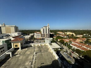 2020 Ponce De Leon Blvd, Coral Gables, FL for rent Interior Photo- Image 2 of 10