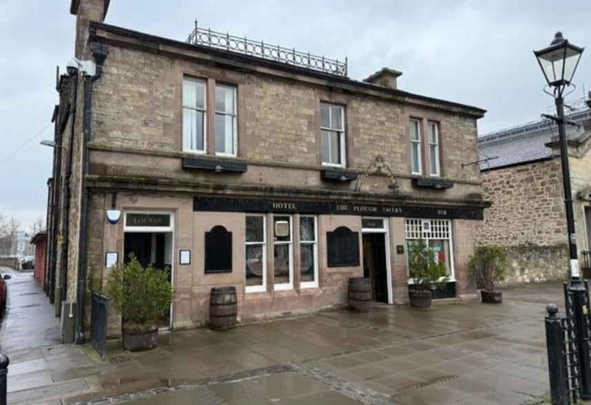 11-13 Court St, Haddington to rent - Primary Photo - Image 1 of 3