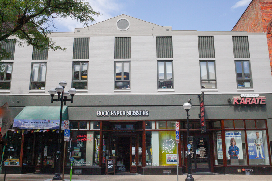 214-218 S Main St, Ann Arbor, MI for rent - Building Photo - Image 3 of 24