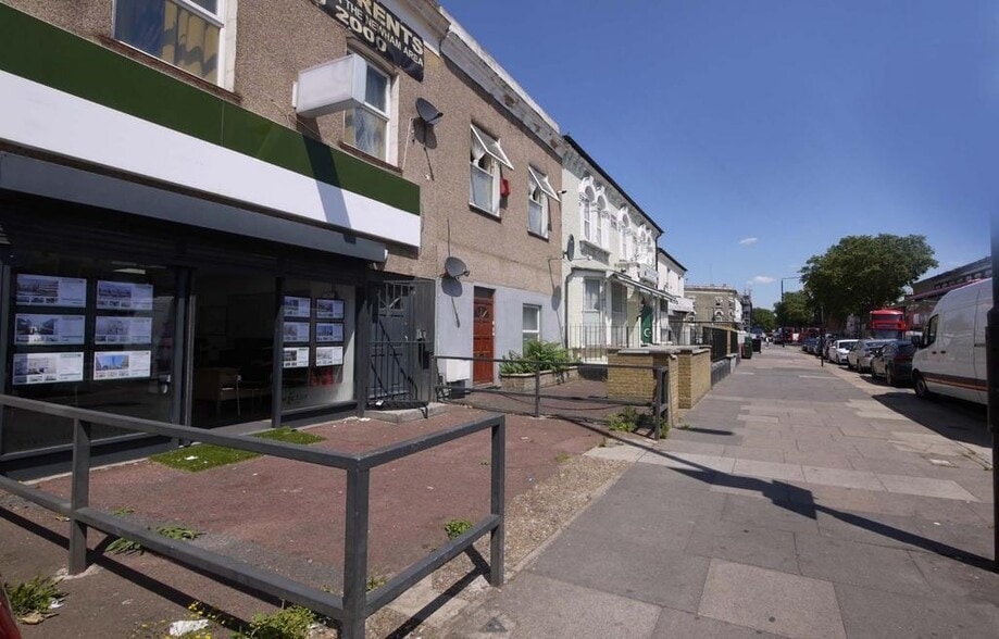 Barking Rd, London to rent - Building Photo - Image 1 of 20