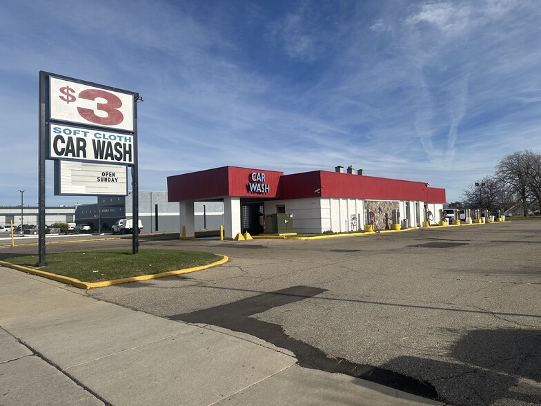 25600 Gratiot, Roseville, MI for sale - Building Photo - Image 1 of 7